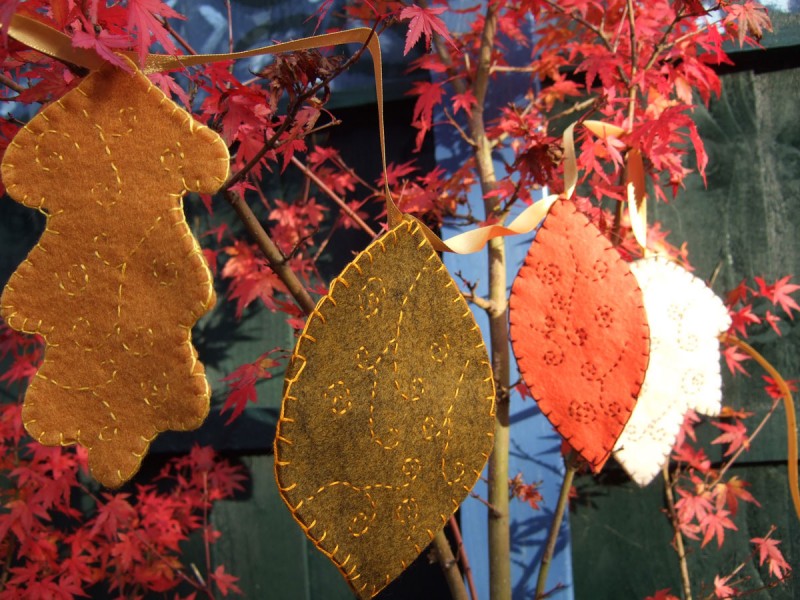 autumn leaf garland