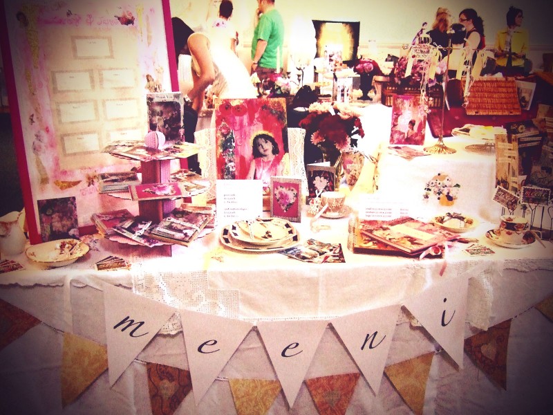 meeni's stand