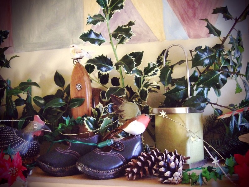 holly & ivy