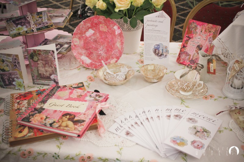 meeni stand at vintage chic wedding fair